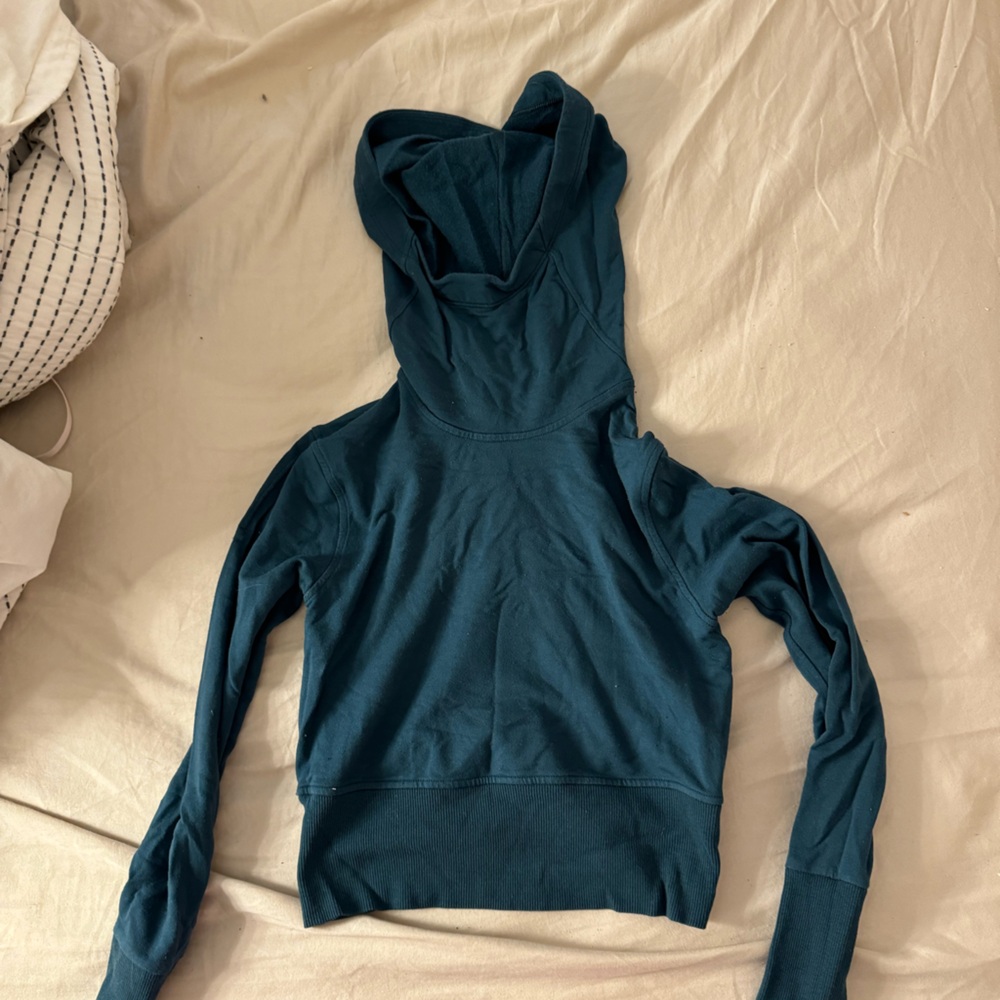 Lululemon cropped sweater